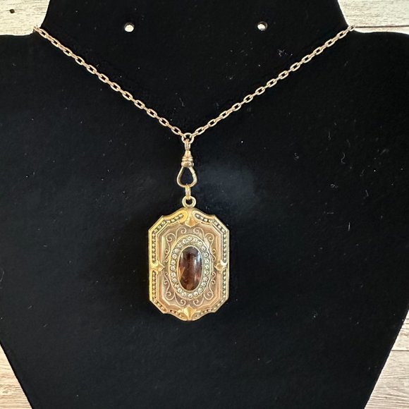 UNIQUE Antique Locket with Amber Stone and Slide Chain - Picture 2 of 8